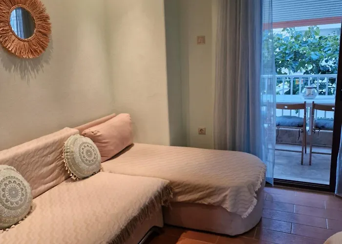 Apartment Pnoe Nea Moudania